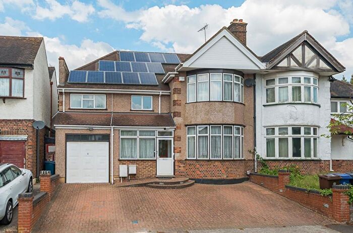 4 Bedroom Semi-Detached House For Sale In Flambard Road, Harrow, HA1
