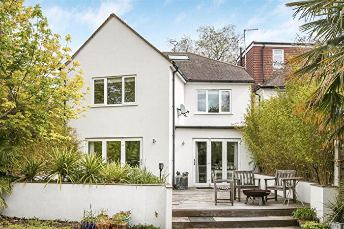 4 Bedroom Detached House For Sale In Garth Road, Kingston Upon Thames, KT2