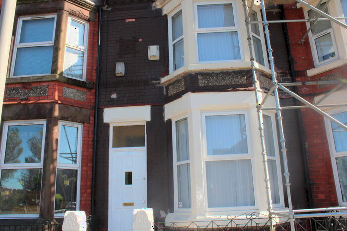 3 Bedroom House To Rent In Boaler Street, L6