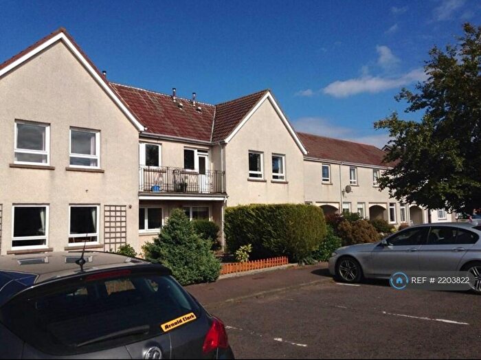 3 Bedroom Flat To Rent In Balrymonth Court, St. Andrews, KY16