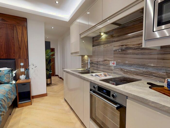 Studio To Rent In Apt, Live Oasis Piccadilly #, M1