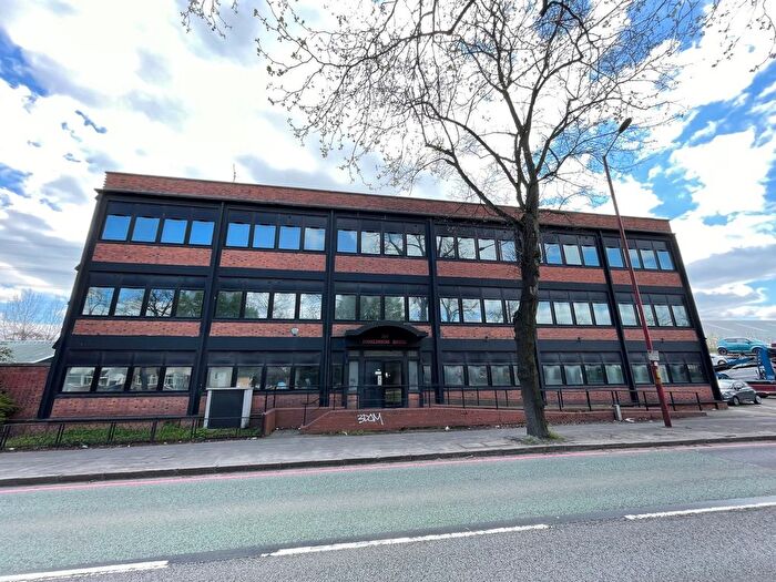 1 Bedroom Flat To Rent In Tomlinson House, Tyburn Road, Birmingham, B24