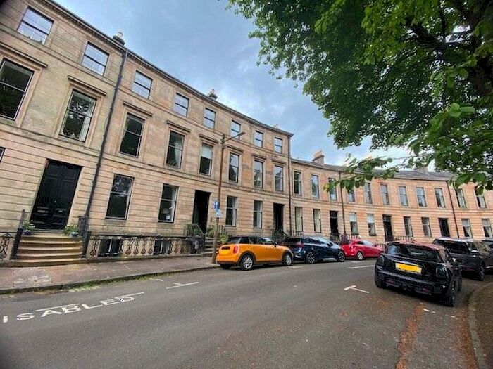 2 Bedroom Flat To Rent In Belmont Crescent, Kelvinbridge, G12