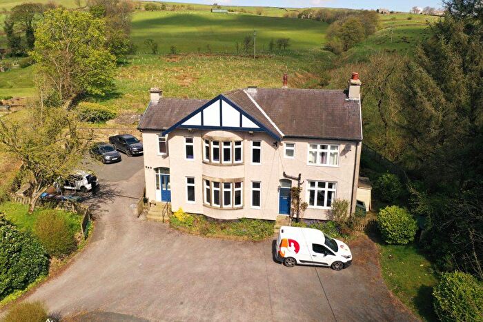5 Bedroom Detached House For Sale In Bedroom Conversion For Sale – Lothersdale Village Clubhouse & Cottage, Lothersdale, BD20