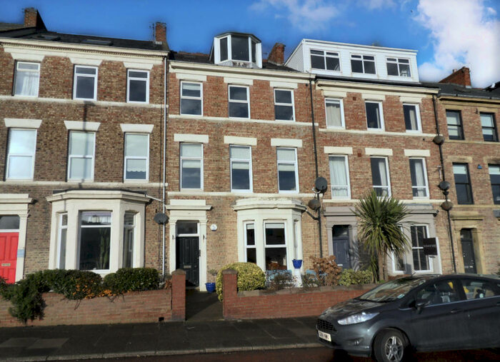 2 Bedroom Apartment To Rent In Percy Park, Tynemouth, NE30