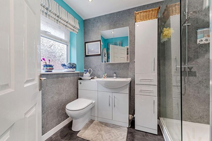 2 Bedroom Detached Bungalow For Sale In Minton Way, Widnes, WA8