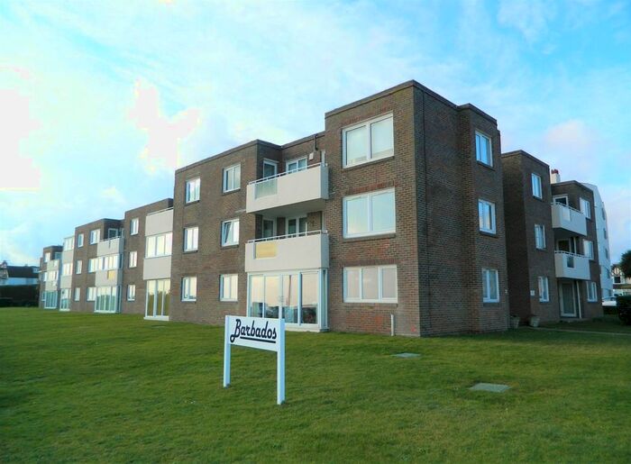 2 Bedroom Flat To Rent In De La Warr Parade, Bexhill-On-Sea, TN40