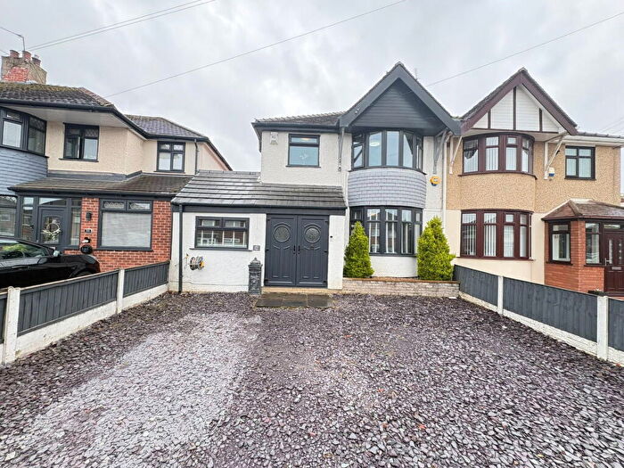 3 Bedroom Semi Detached House For Sale In Aintree Lane, Aintree, L10