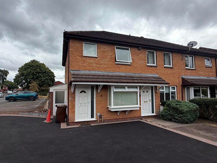 3 Bedroom House To Rent In Rainsbrook Drive, Solihull, B90