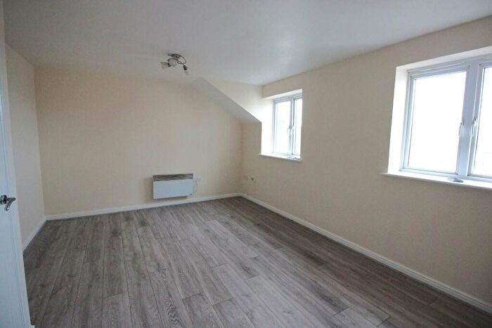 2 Bedroom Flat To Rent In Hermitage Close, London, SE2