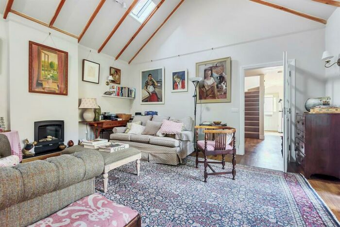 4 Bedroom Semi-Detached House To Rent In Rosemarys Courtyard, Lamberts Lane, Midhurst, GU29