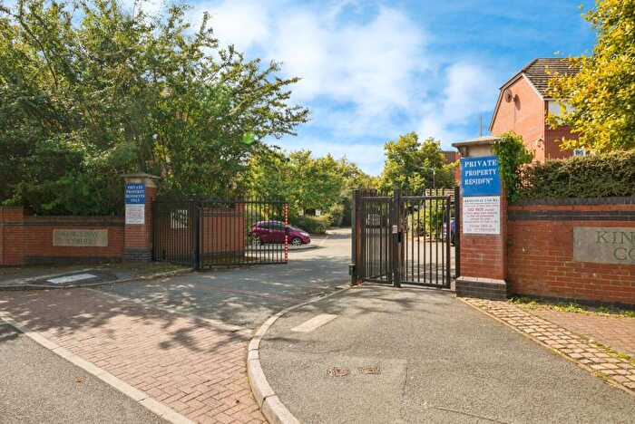 2 Bedroom Apartment For Sale In Burroughs Gardens, Liverpool, Merseyside, L3