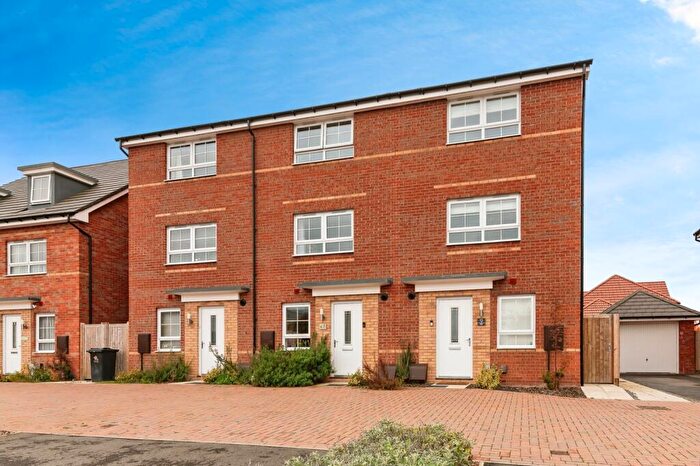 3 Bedroom Town House For Sale In Ward Road, Nottingham, Nottinghamshire, NG13