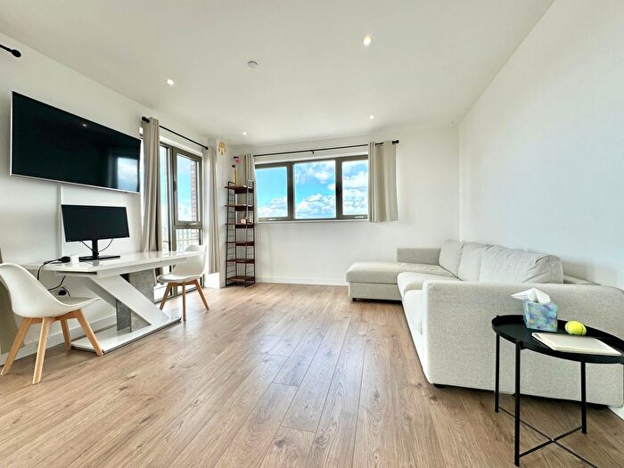 1 Bedroom Flat To Rent In Tiller House, Armada Way, Gallions Reach, London, E6
