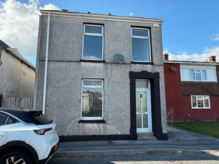 4 Bedroom House To Rent In Biddulph Estate, Llanelli, Carmarthenshire, SA15