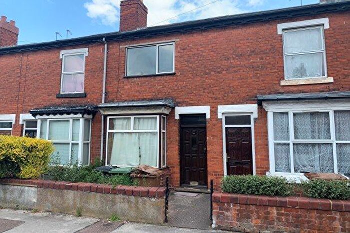 2 Bedroom Property To Rent In Tong Street, Walsall, WS1