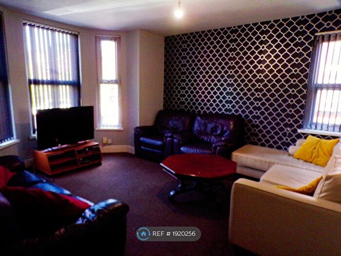 9 Bedroom Semi Detached House To Rent In Everett Road, Manchester, M20