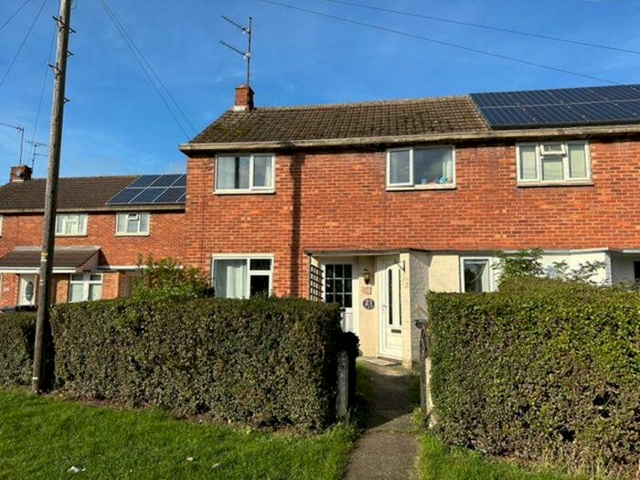 2 Bedroom Semi-Detached House To Rent In Kingsthorpe Avenue, Corby, NN17
