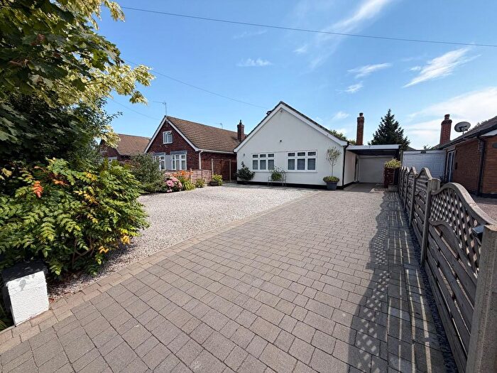 4 Bedroom Detached Bungalow For Sale In Hillmorton Lane, Lilbourne, Rugby, CV23