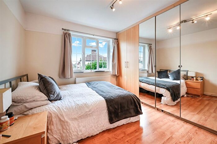 5 Bedroom Property To Rent In Buckleigh Avenue, London, SW20