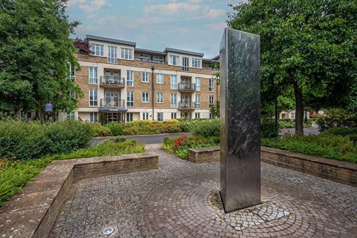 1 Bedroom Flat For Sale In Kew Riverside, Kew, Richmond, TW9