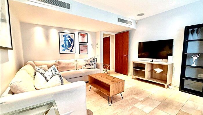 1 Bedroom Flat To Rent In Young Street, London, W8