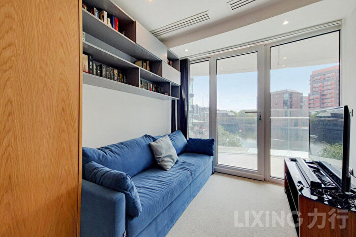 3 Bedroom Apartment For Sale In Crossharbour Plaza, Canary Wharf, E14