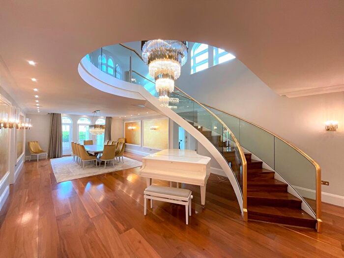 5 Bedroom Detached House For Sale In Congleton Road, Alderley Edge, SK9