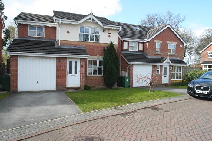 3 Bedroom Detached House To Rent In Tall Trees, Leeds, West Yorkshire, Uk, LS17