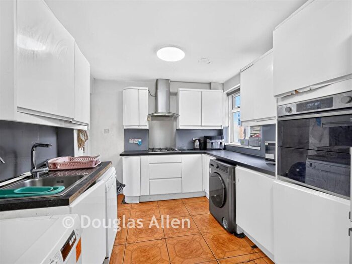 2 Bedroom End Of Terrace House For Sale In Prince Regent Lane, Plaistow, London, E13
