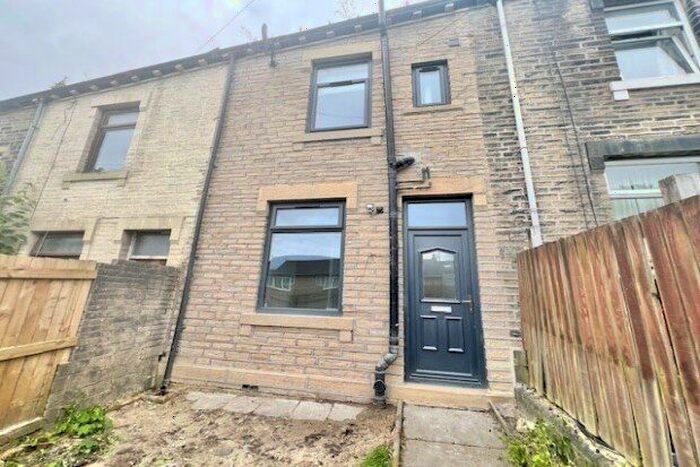 2 Bedroom Terraced House To Rent In Pleasant Street, Sowerby Bridge, HX6