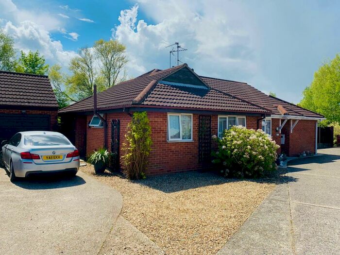 2 Bedroom Bungalow To Rent In Mount Tumbledown Close, Sutton Bridge, Spalding, PE12