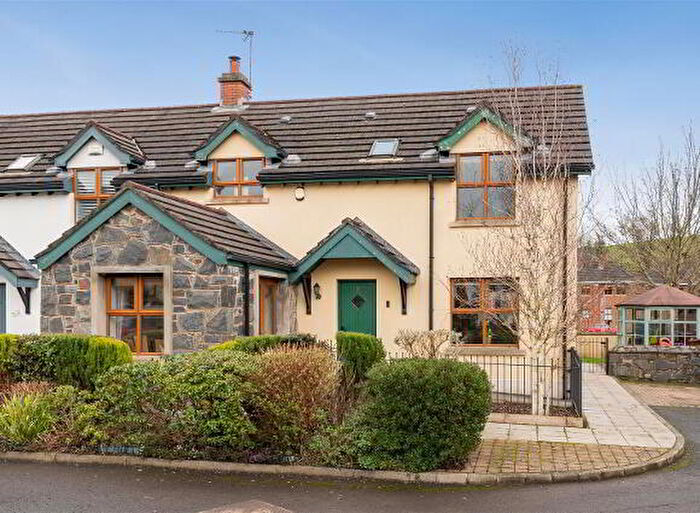 3 Bedroom Semi-Detached House For Sale In Grand Jury Court, Saintfield, BT24