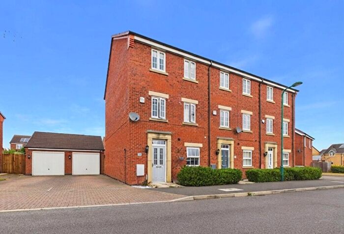 4 Bedroom Town House For Sale In Jupiter Avenue, Stanground South, PE2