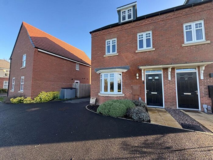 3 Bedroom Semi-Detached House For Sale In Lime Delph Road, Wigston, LE18