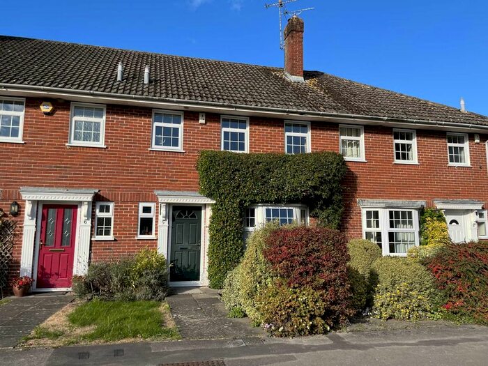 3 Bedroom Terraced House To Rent In Canal Walk, Hungerford, RG17