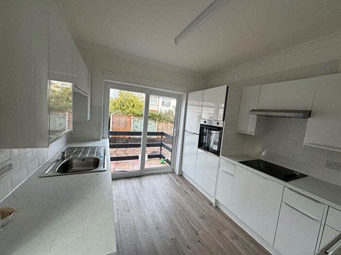 4 Bedroom Property To Rent In Nursery Road, Bournemouth, BH9