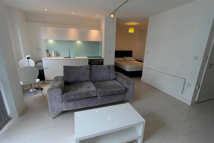 Studio To Rent In Ingram Street, Holbeck, Leeds, LS11