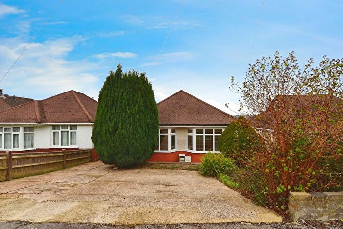 2 Bedroom Bungalow To Rent In Ash Tree Road, Southampton, SO18