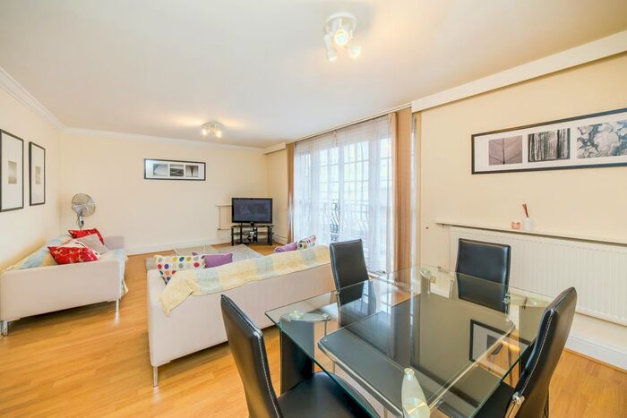 1 Bedroom Flat To Rent In Reeves Mews, London, W1K