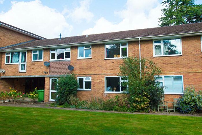 2 Bedroom Flat To Rent In Carlisle Avenue, St Albans, AL3