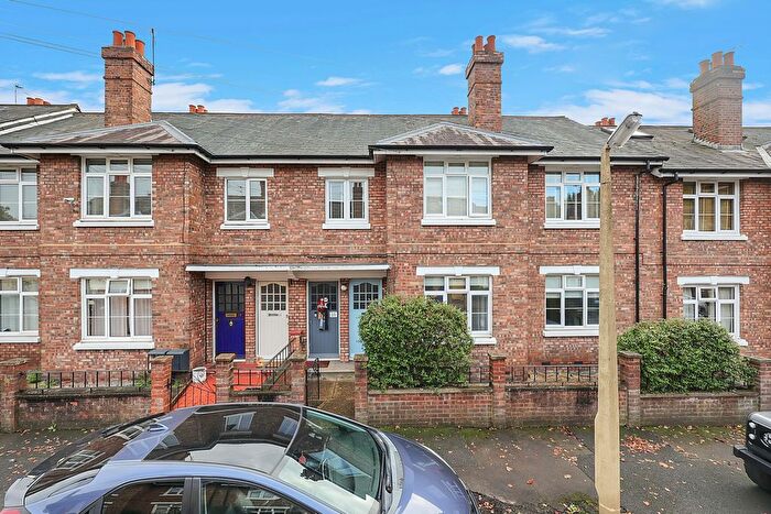 4 Bedroom Terraced House To Rent In Strickland Row, Earlsfield, SW18