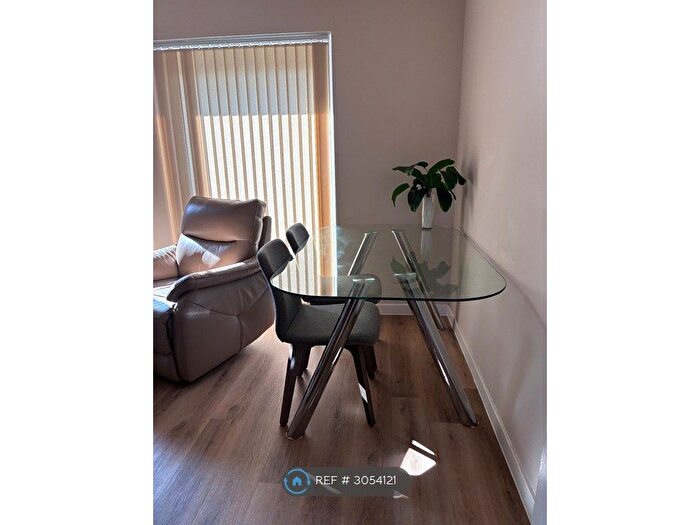1 Bedroom Terraced House To Rent In Greenfield St, Glasgow, G51