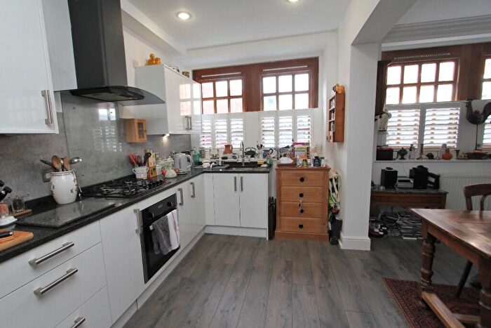 2 Bedroom Terraced House For Sale In De Walden Mews, Eastbourne, BN20