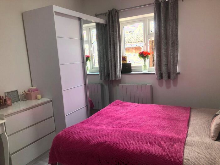 Studio To Rent In Cromwell Road, Hounslow, TW3