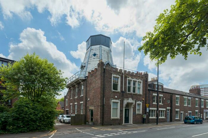 2 Bedroom Flat To Rent In Chimney Mills, Claremont Road, Newcastle Upon Tyne, NE2