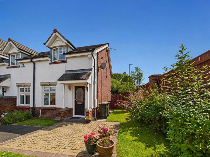 2 Bedroom End Of Terrace House For Sale In Turnberry, Whitley Bay, NE25