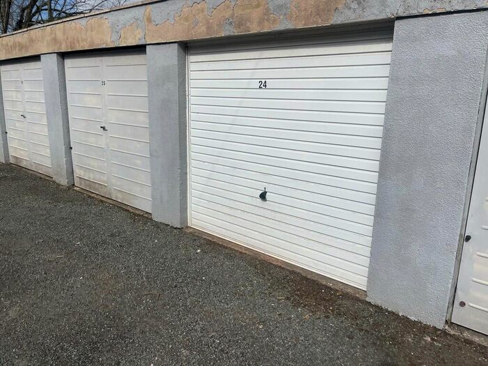 Garage / Parking To Rent In Altamira, Topsham, EX3