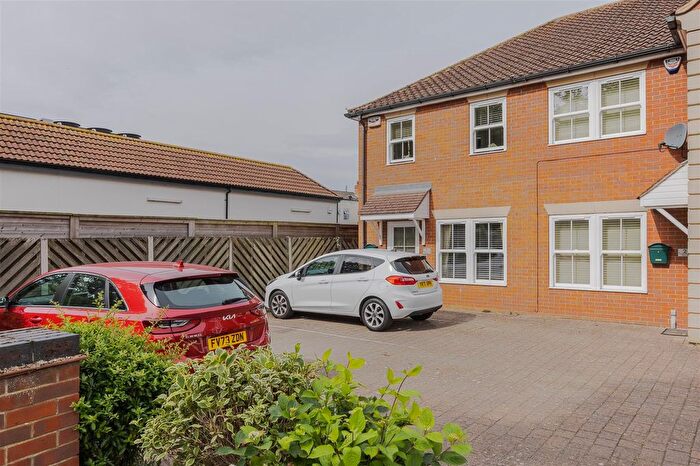 3 Bedroom End Of Terrace House To Rent In Wesley House, Albion Hill, Epworth, DN9