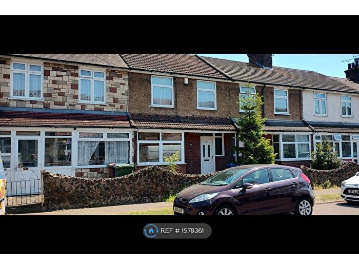 2 Bedroom Terraced House To Rent In Kent Road, Grays, RM17